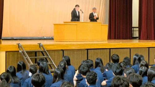 260901　始業式13